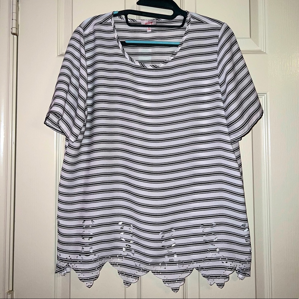 NWT Pixley Lenhan Laser Cut Blouse - M